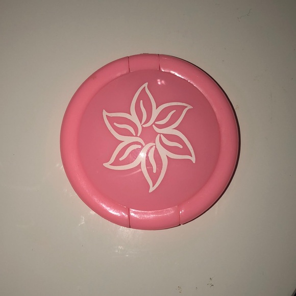 BLOSSCO Cosmetics Pressed Eyeshadow - Picture 1 of 2